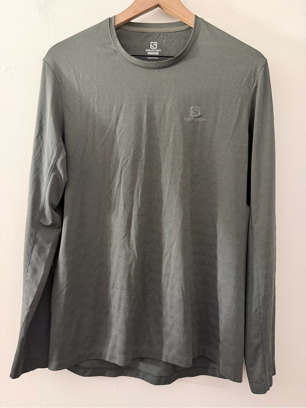 Salomon crewneck long-sleeved running tee shirt olive green M
